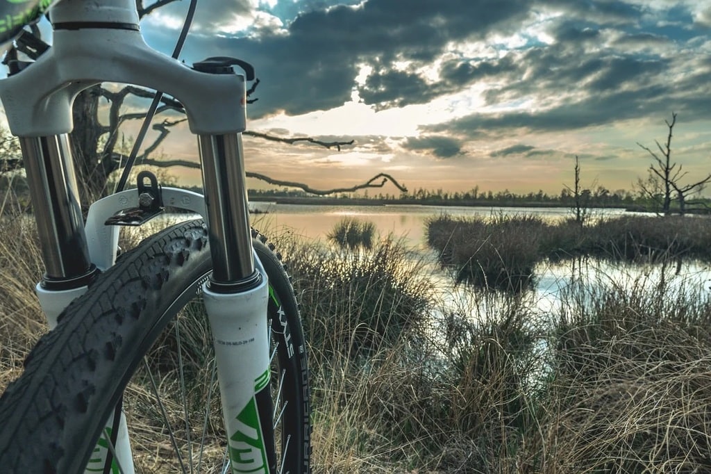Explorer la nature en VTT pour des aventures inoubliables